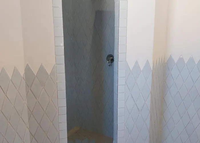 Pensión Vittoria 3*