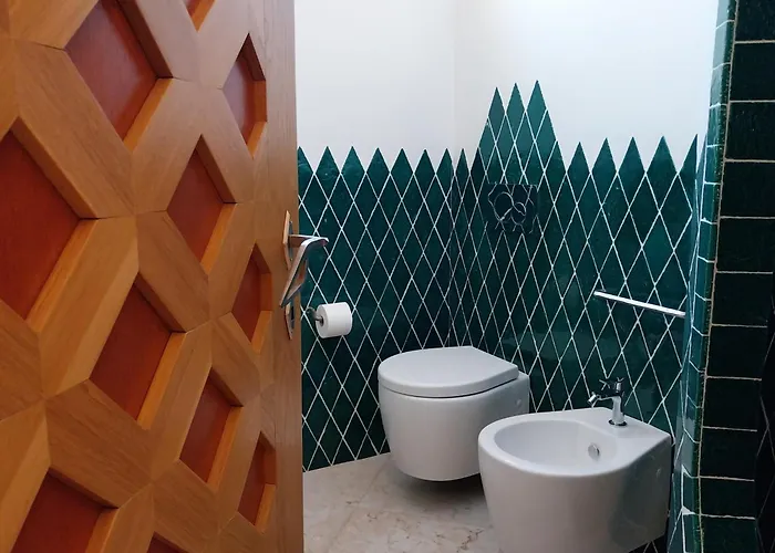 ゲストハウス Vittoria 3*