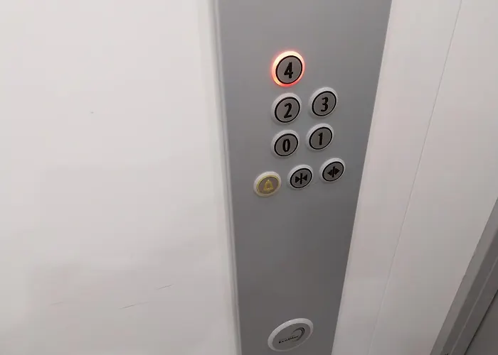 Pensión Vittoria 3*